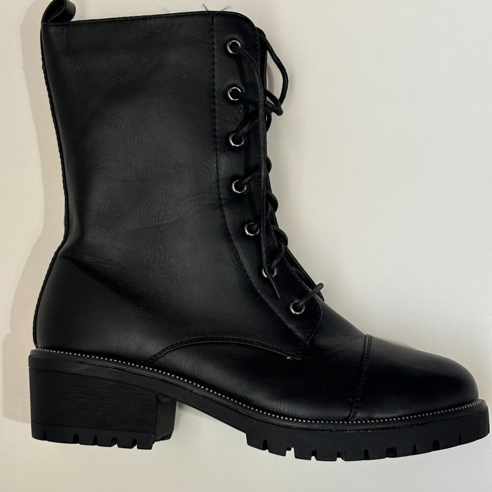 REFRESH Women's Black Leather Combat Boot